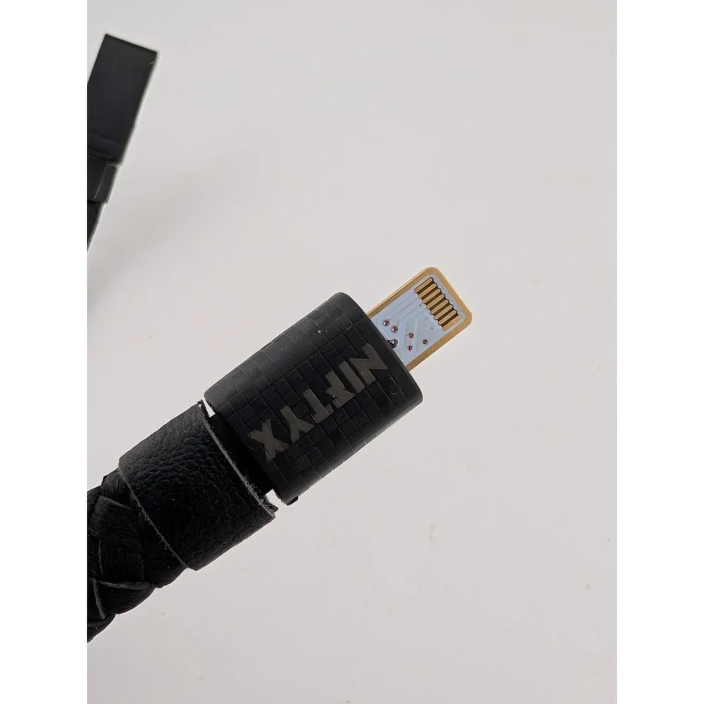 NIFTYX Wearable Charging‎ Cable Bracelet Power bank Lighting Charger- Black